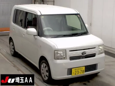 Toyota PIXIS SPACE