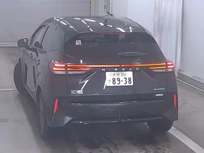 Nissan AURA