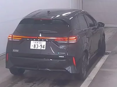 Nissan AURA
