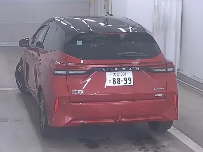 Nissan AURA