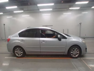 Subaru IMPREZA G4