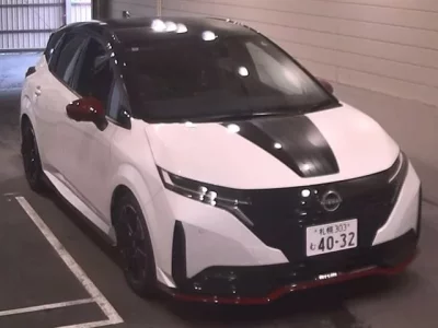 Nissan AURA