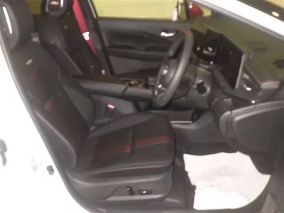 Nissan AURA