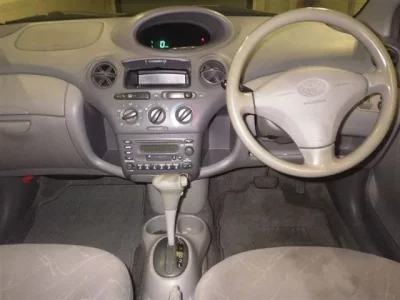 Toyota PLATZ