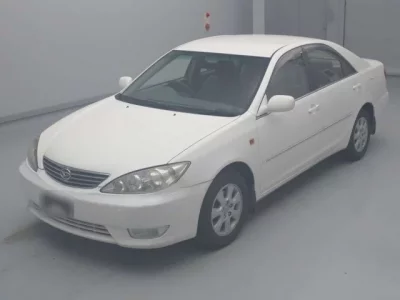 Daihatsu Altis