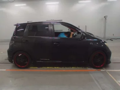 Toyota IST