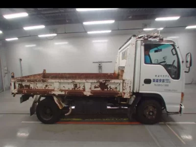 Isuzu ELF
