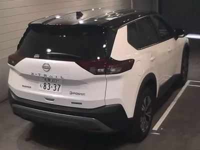 Nissan X-TRAIL