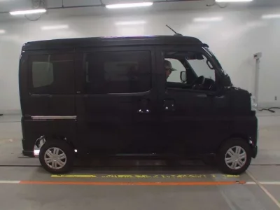 Daihatsu ATRAI VAN