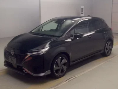 Nissan AURA