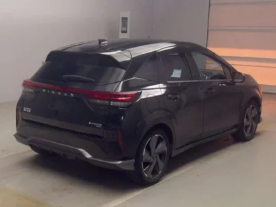 Nissan AURA