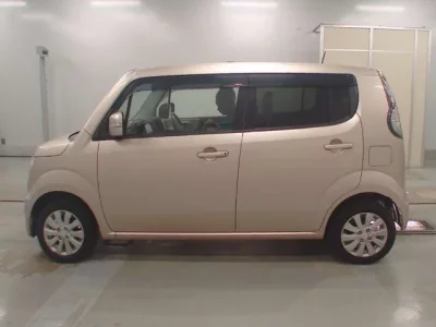 Suzuki MRWAGON