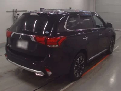Mitsubishi OUTLANDER PHEV