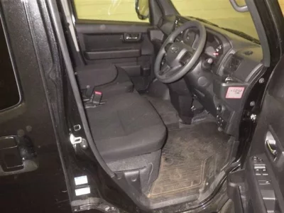 Daihatsu ATRAI VAN