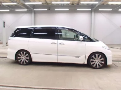 Toyota ESTIMA HYBRID