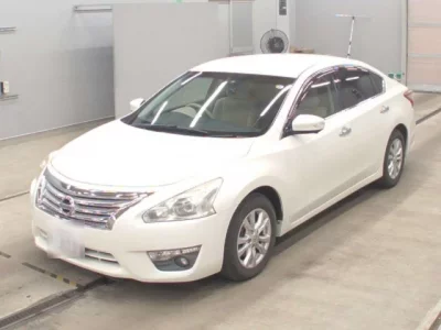 Nissan TEANA