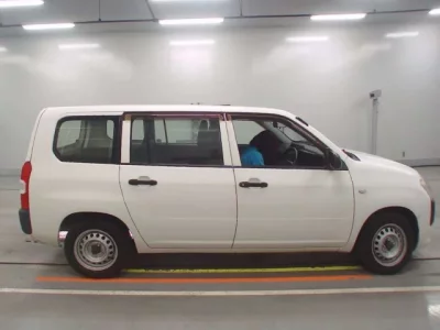 Toyota SUCCEED