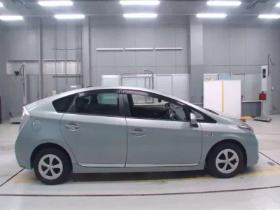Toyota PRIUS PHV