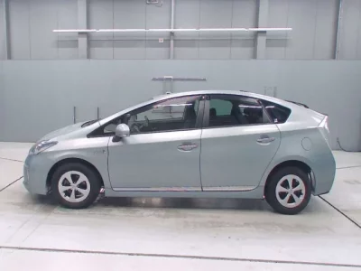 Toyota PRIUS PHV