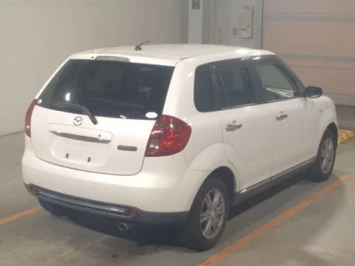 Mazda VERISA