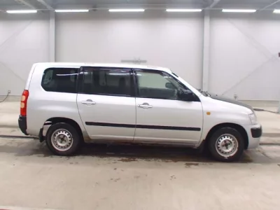 Toyota SUCCEED