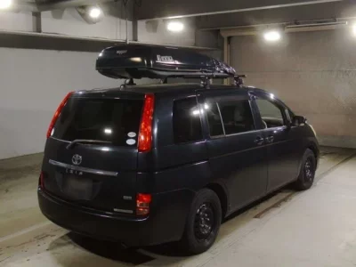 Toyota ISIS