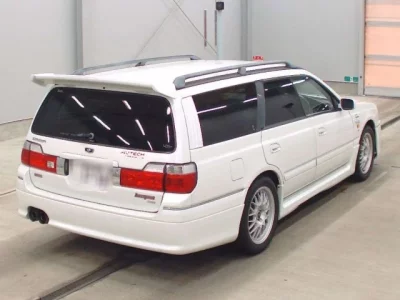 Nissan STAGEA