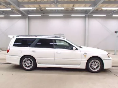 Nissan STAGEA