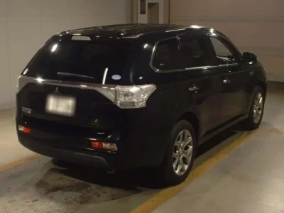 Mitsubishi OUTLANDER PHEV