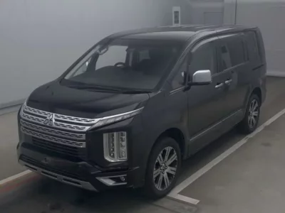 Mitsubishi DELICA D5