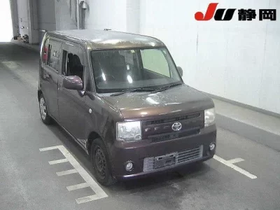 Toyota PIXIS SPACE