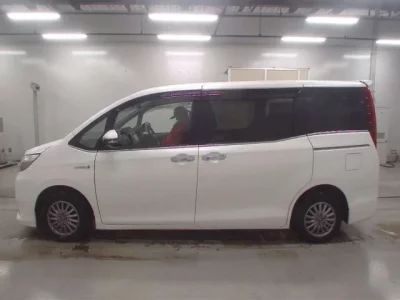Toyota ESQUIRE