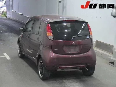 Mitsubishi I