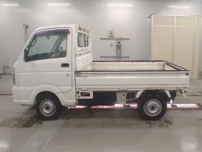 Nissan CLIPPER TRUCK