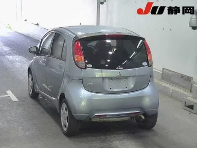 Mitsubishi I