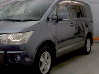 Mitsubishi DELICA D5