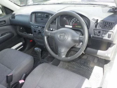 Toyota SUCCEED