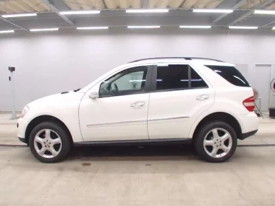 Mercedes-Benz ML CLASS