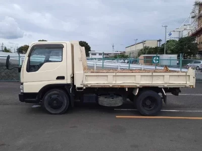 Mazda TITAN