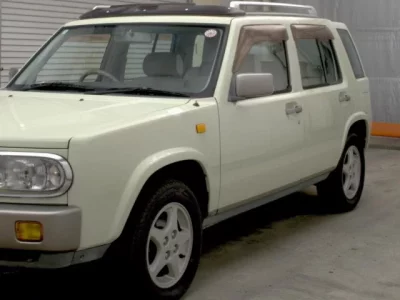 Nissan RASHEEN