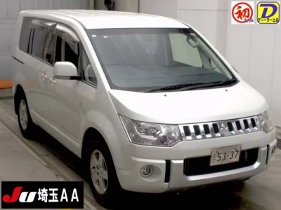 Mitsubishi DELICA D5