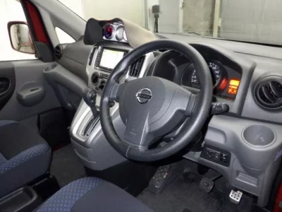Nissan NV200