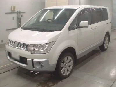 Mitsubishi DELICA D5