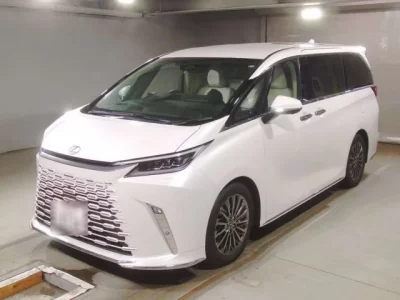 Lexus LM