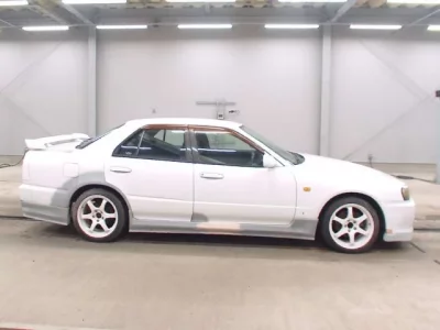 Nissan SKYLINE
