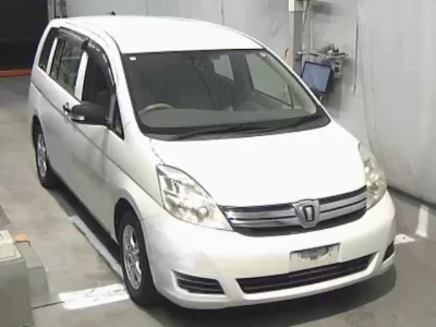 Toyota ISIS