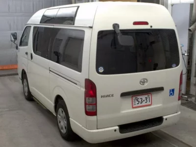 Toyota HIACE VAN