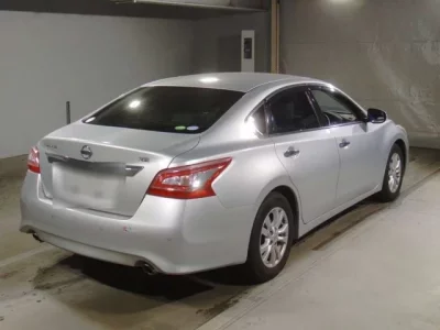 Nissan TEANA