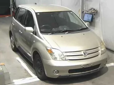 Toyota IST