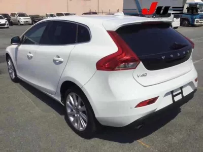 Volvo V40